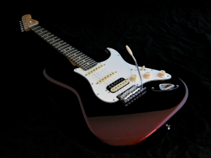 Fender Am Std Stratocaster HSS Shawbucker – beauty shot 2